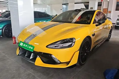Xiaomi SU7 Ultra 2025