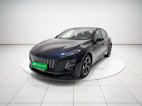 Hongqi E-QM5 2022