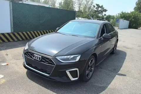 Audi A4L 2021