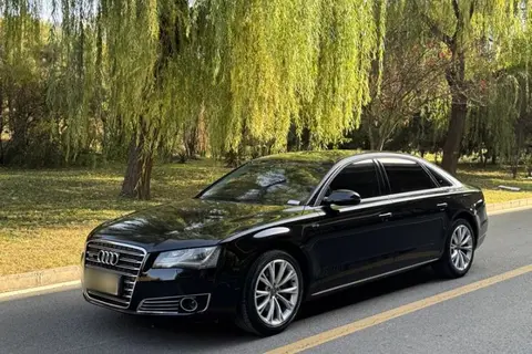 Audi A8 2014