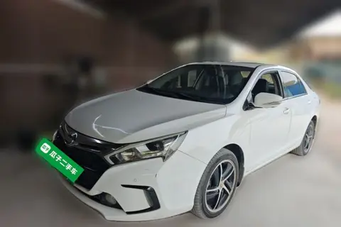 BYD Qin 2015
