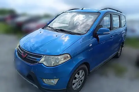 Wuling Hongguang 2013