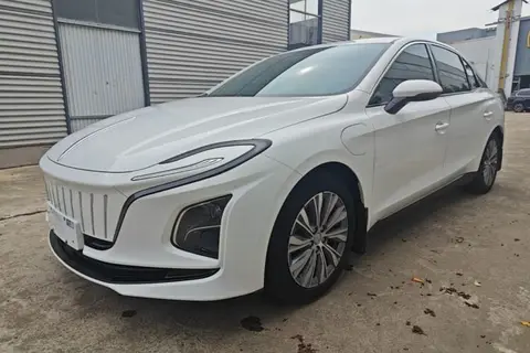 Hongqi E-QM5 2023