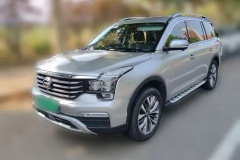 GAC GS8 2011