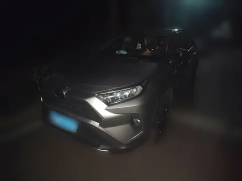 Toyota RAV4 2021