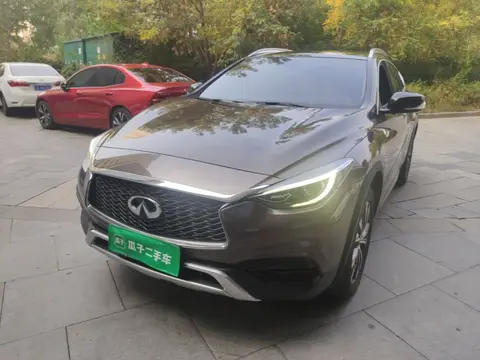 Infiniti QX30 2016