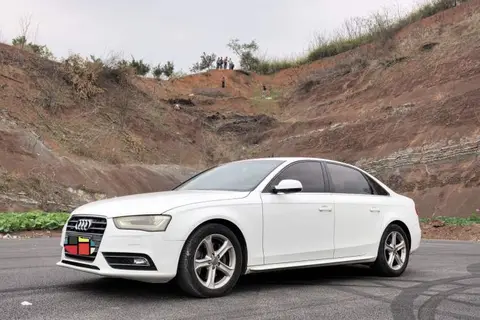 Audi A4L 2015