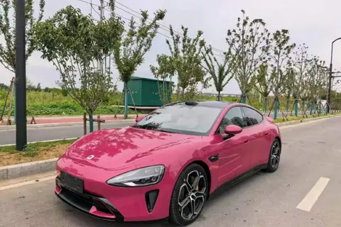 Xiaomi SU7 2025