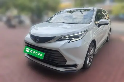 Toyota SIENNA 2023