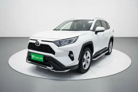 Toyota RAV4 2021