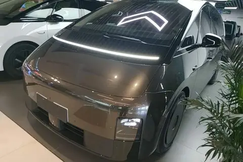 Li MEGA 2025