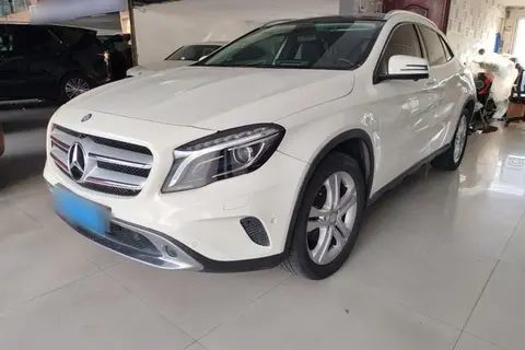 Mercedes-Benz GLA 2015