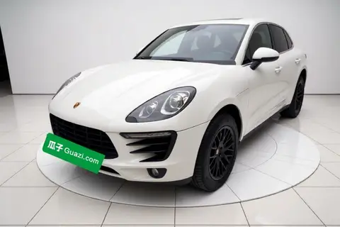 Porsche Macan 2016