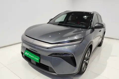 BYD Tang L 2025
