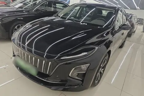 Hongqi E-QM5 2024