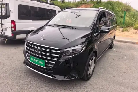 Mercedes-Benz V-Class 2024