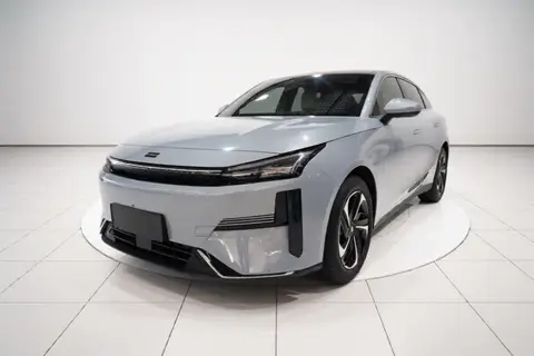 Geely L6 2024