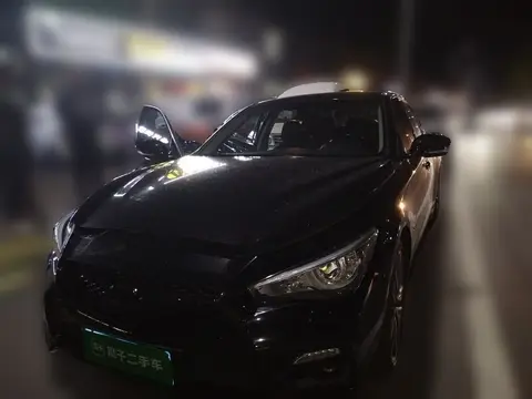Infiniti Q50 2015