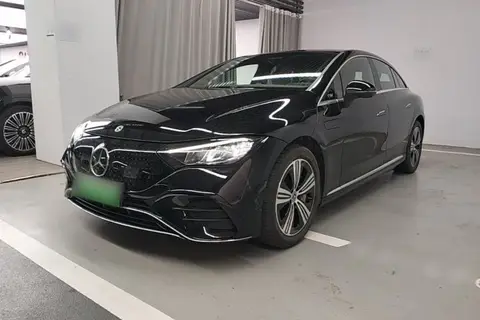 Mercedes-Benz EQE 2025