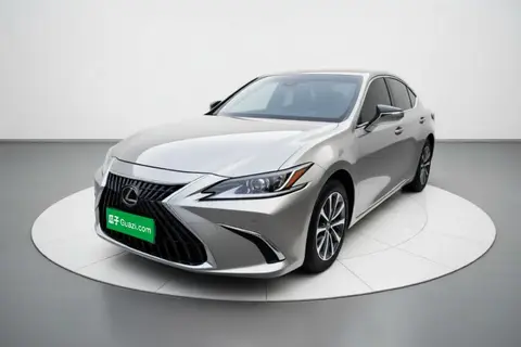 Lexus ES 2023