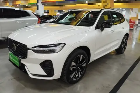 Volvo XC60 2025