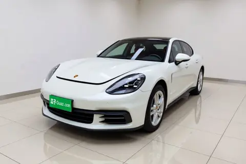 Porsche Panamera 2018