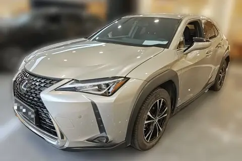 Lexus UX 2020