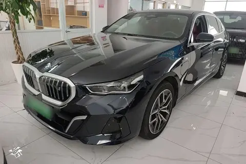 BMW i5 2025