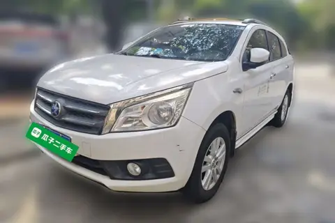 Venucia T70 2016