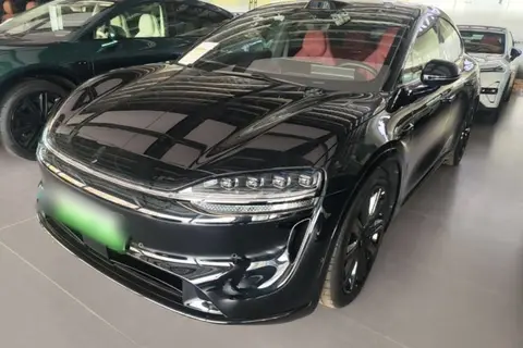 Luxeed Luxeed R7 2025