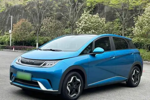 BYD Dolphin 2023