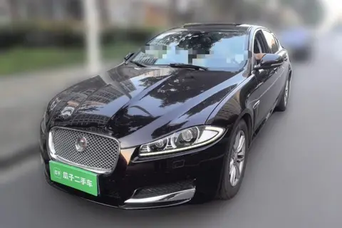Jaguar XF 2015