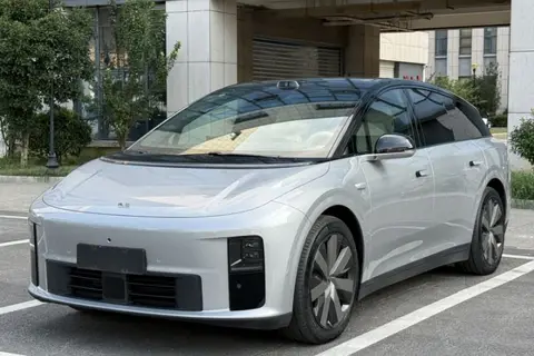 Li i6 2025