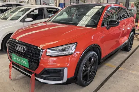Audi Q2L 2020