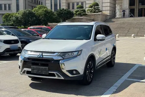 Mitsubishi Outlander 2019