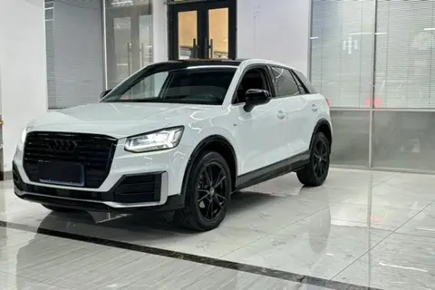 Audi Q2L 2021