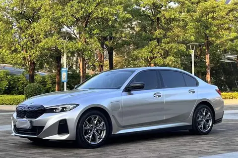 BMW i3 2023