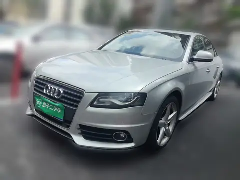 Audi A4L 2011