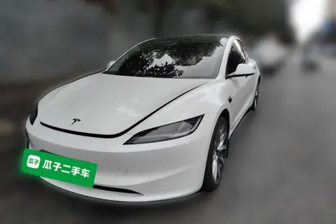 Tesla Model 3 2023