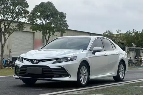 Toyota Camry 2021