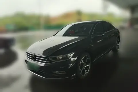 Volkswagen Magotan 2024