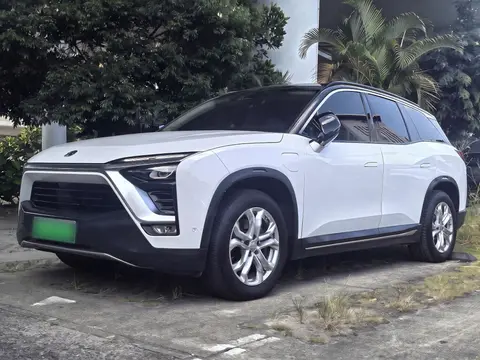 NIO ES8 2019