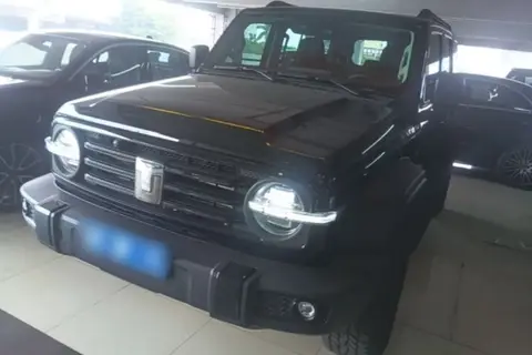 TANK 300 2025