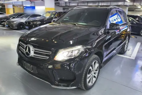 Mercedes-Benz GLE 2016
