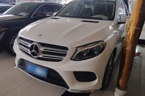 Mercedes-Benz GLE 2016
