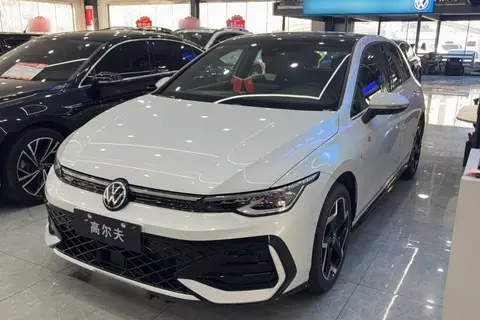 Volkswagen Golf 2024