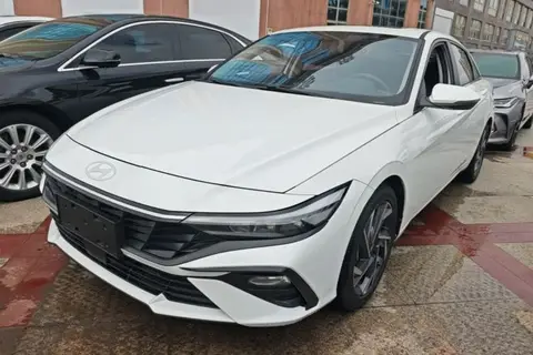 Hyundai Elantra 2024