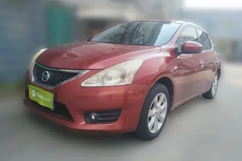Nissan Tiida 2013