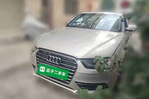 Audi A4L 2015