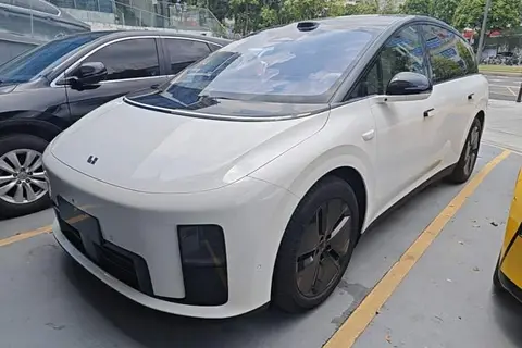 Li i8 2026